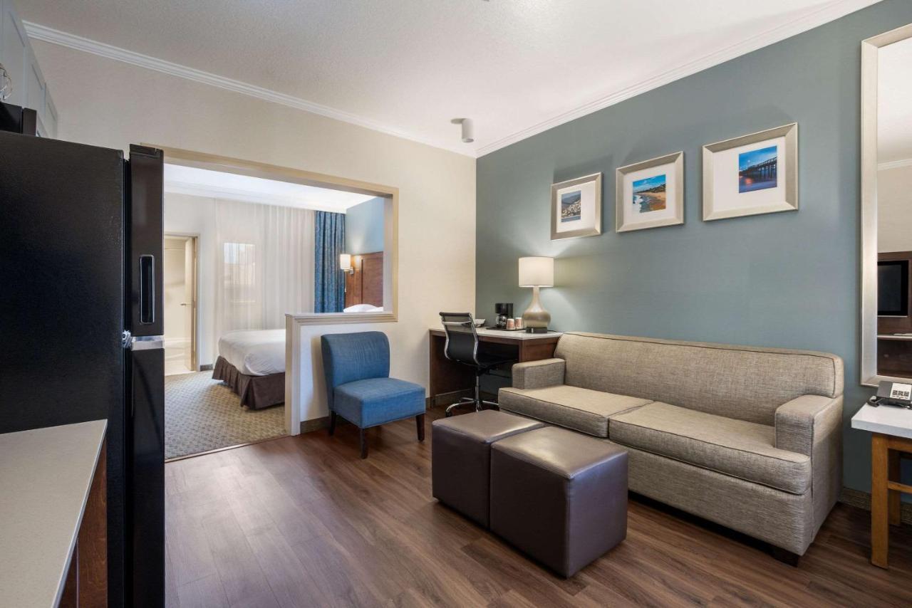 Mainstay Suites Orange County John Wayne Airport Санта Ана Екстериор снимка